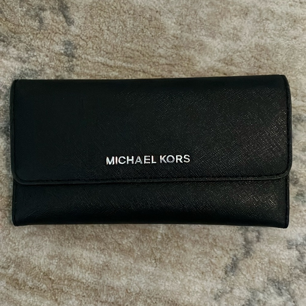 Michael kors new black and silver wallet